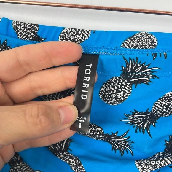 Torrid plus size 12/14 (0 & 1) 2 pc peplum underwire pushup top & ruched bottoms - Picture 5 of 10